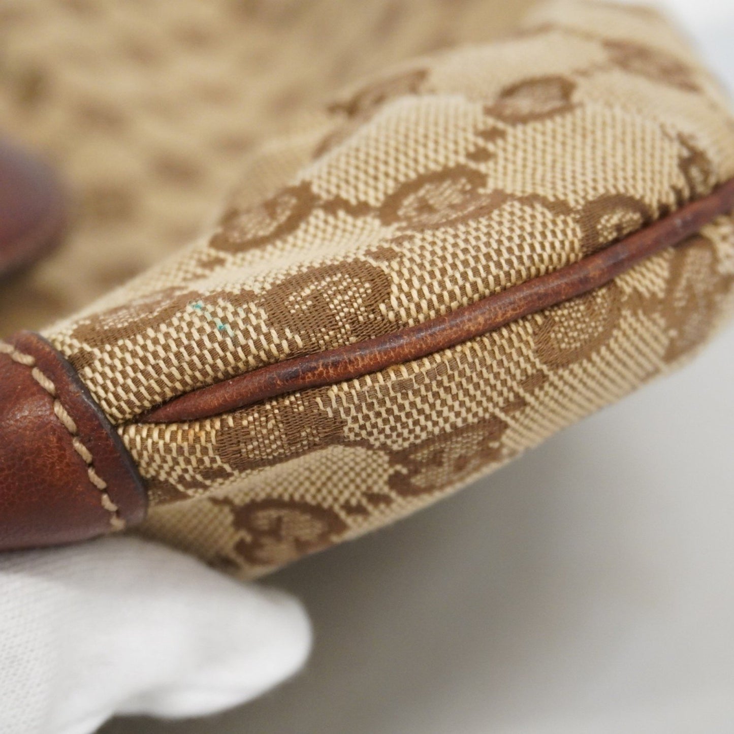 Gucci Gg Canvas Horsebit Shoulder Bag 137592 Brown