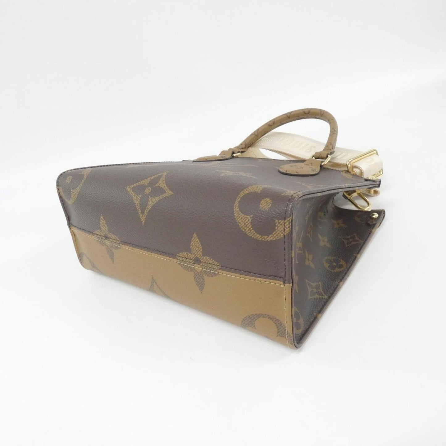 Louis Vuitton Monogram Giant On-The-Go Pm M46373 Handbag