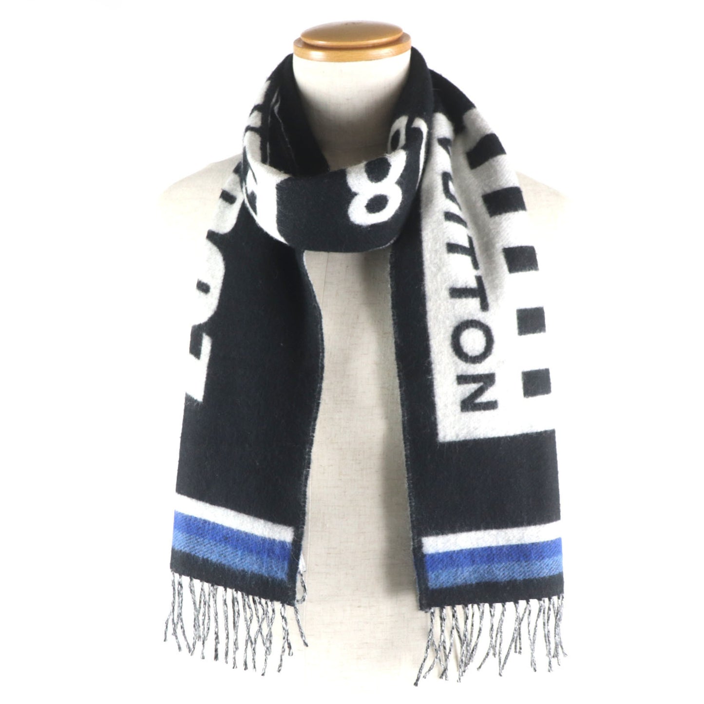 Louis Vuitton 2019 Louis Vuitton Echarpe Lv Forward Wool And Cashmere Scarf With Logo Design Fringe