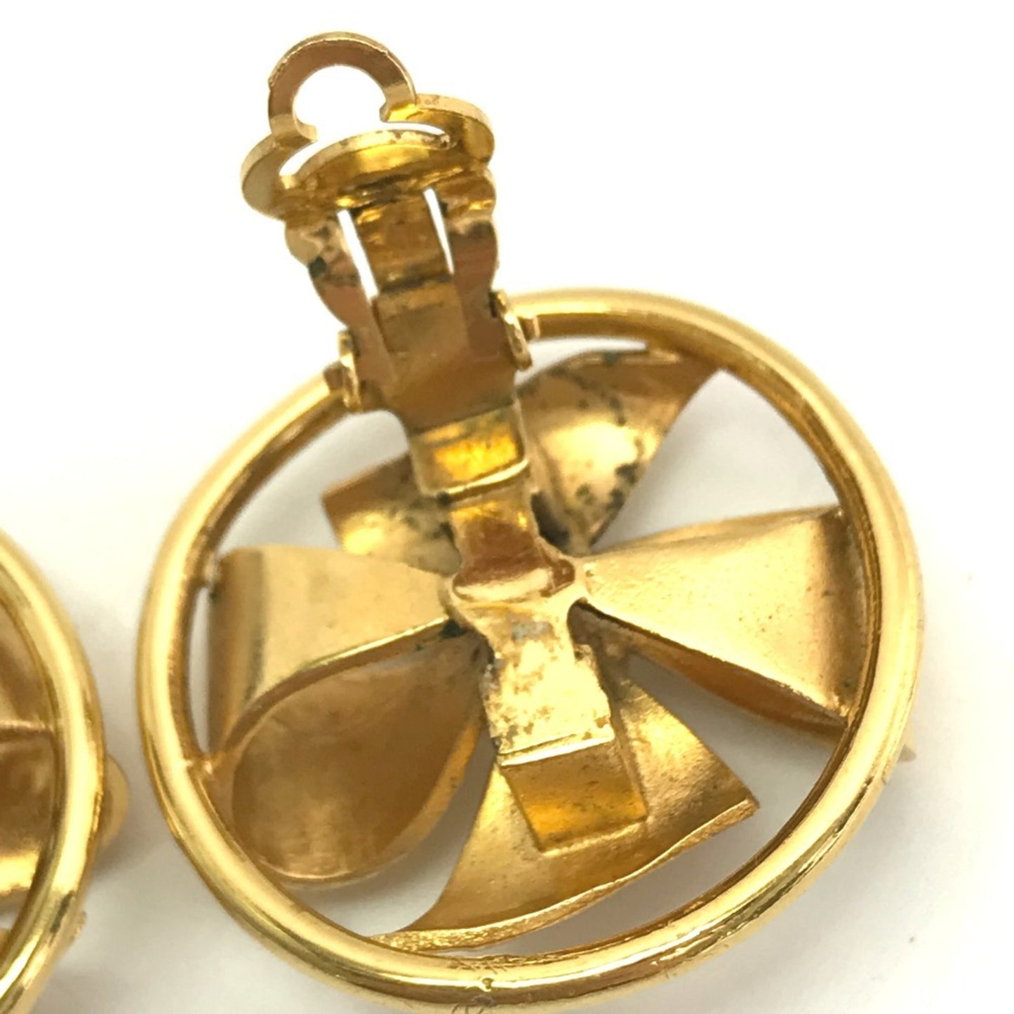 Chanel Vintage Faux Pearl Ribbon Round Cc Coco Mark Earrings In Metal