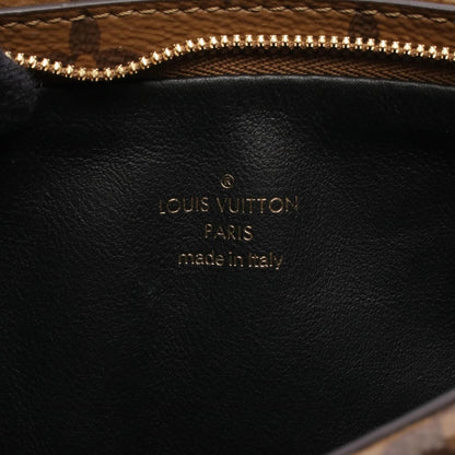 Louis Vuitton Lv 3 Pochette Shoulder Bag