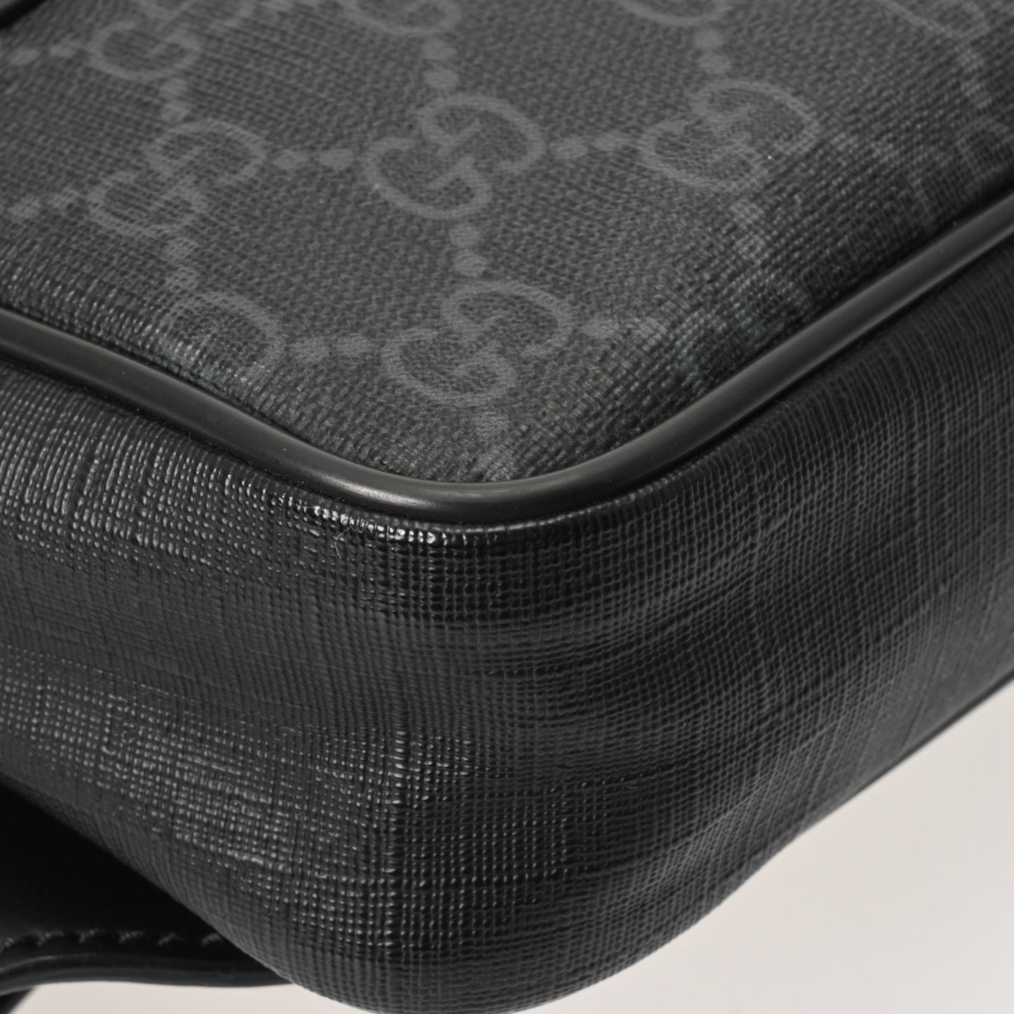 Gucci Gg Supreme Belt Bag