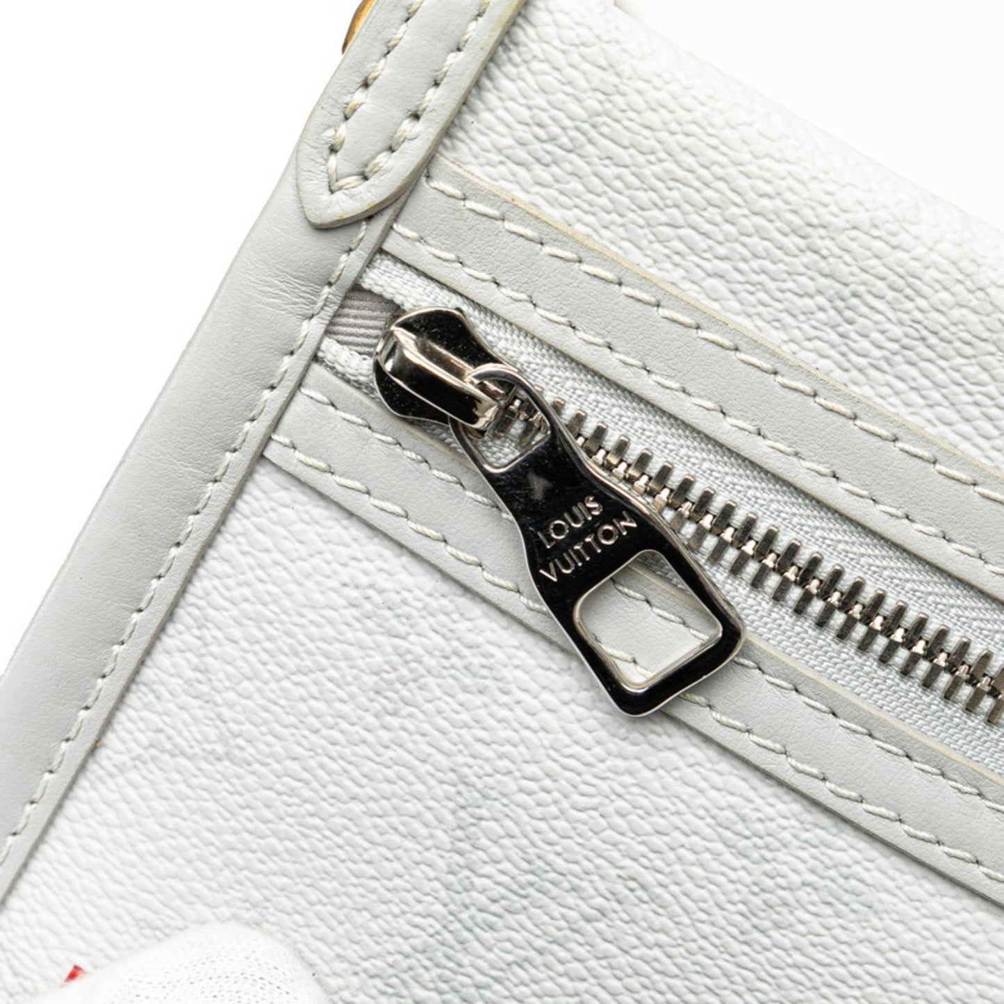 Louis Vuitton Monogram Flat Messenger Shoulder Bag M44640 Gray