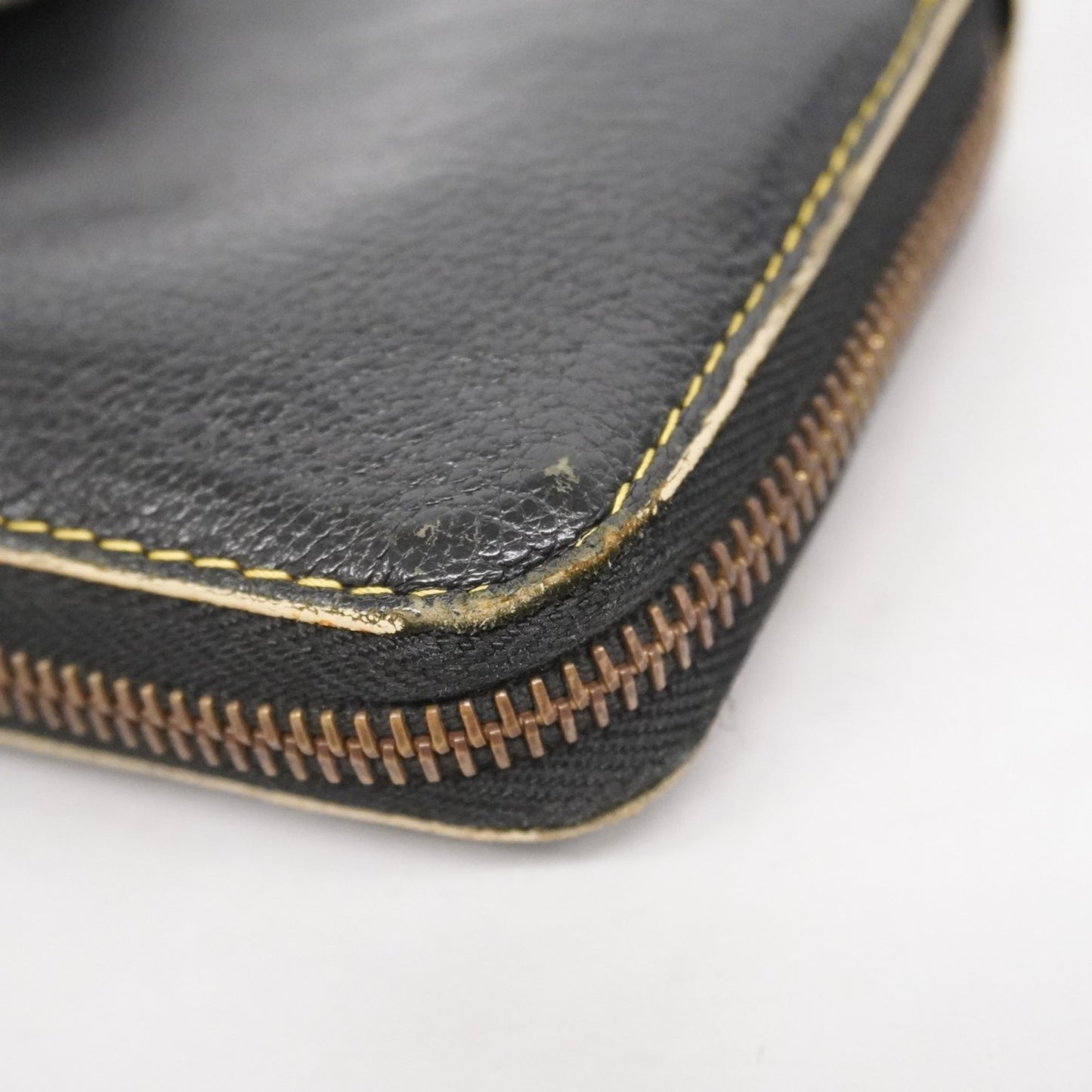 Louis Vuitton Suhali Zippy Wallet M95702 Noir