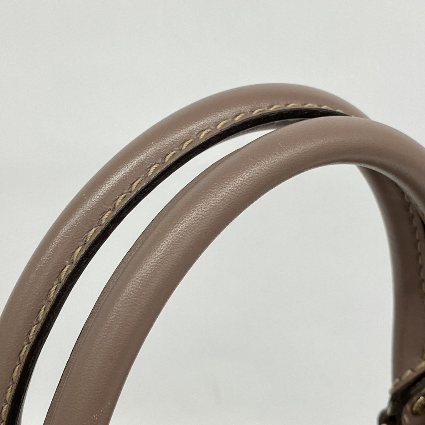 Gucci Gg Canvas Sukey Handbag 211944 Brown Champagne