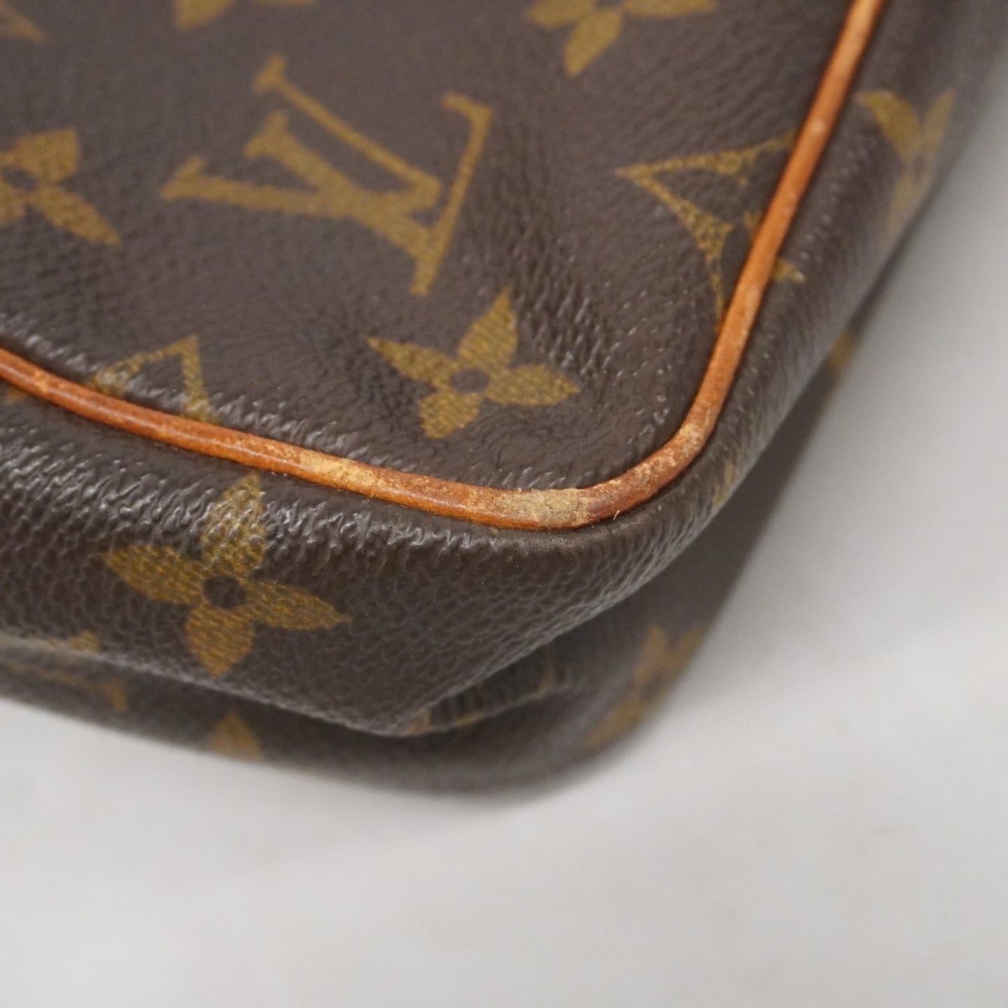 Louis Vuitton Monogram Compigne 23 Clutch Bag M51847 Brown
