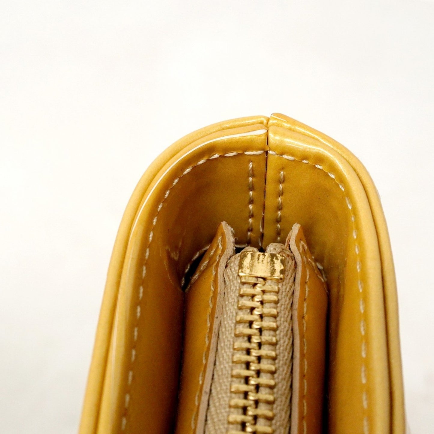 Louis Vuitton Vernis Houston Tote Bag M91004 Beige