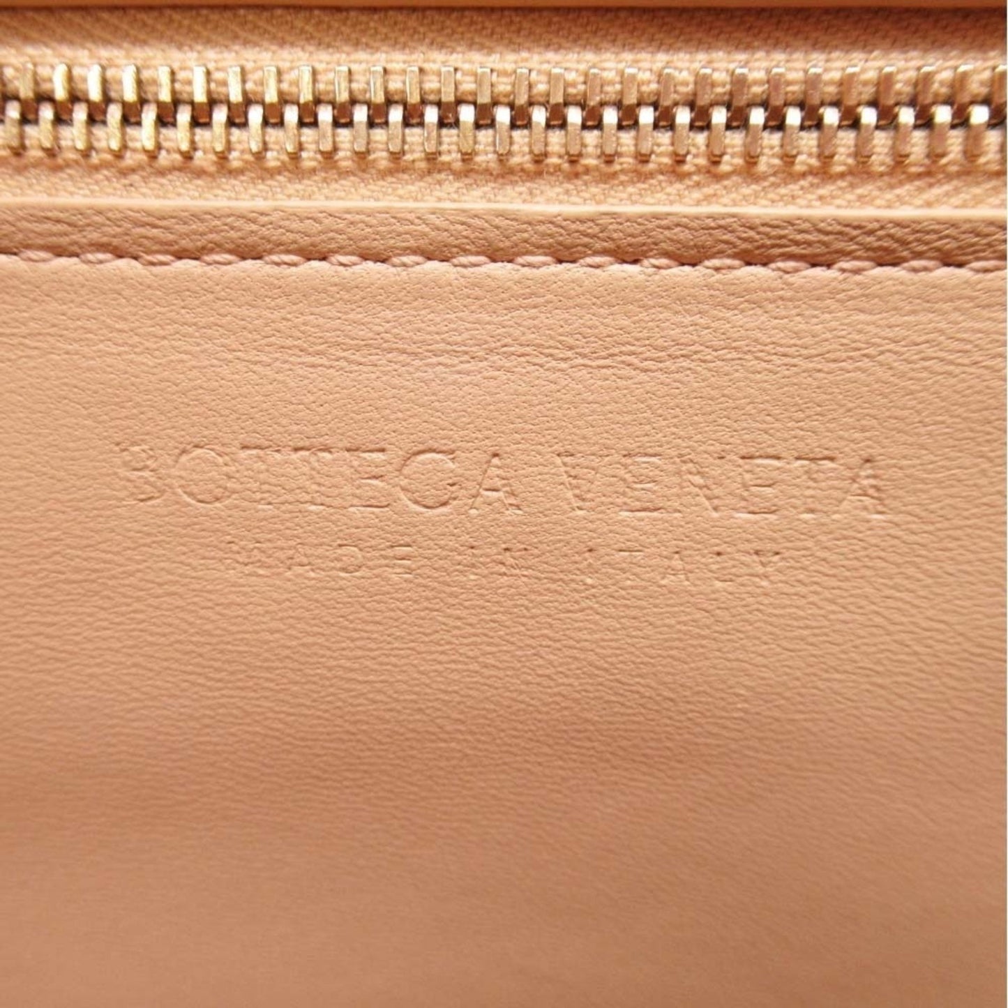 Bottega Veneta The Clip Shoulder Bag With V-Neck And Flap