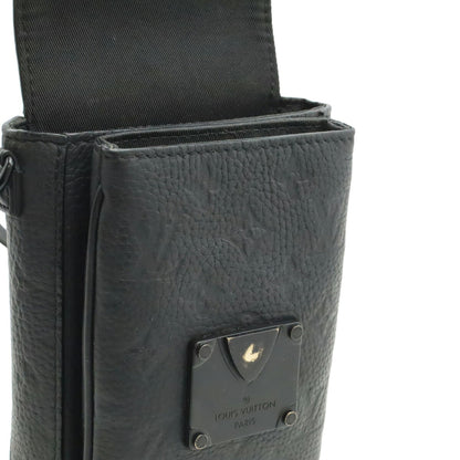 Leather Louis Vuitton Shoulder Bag