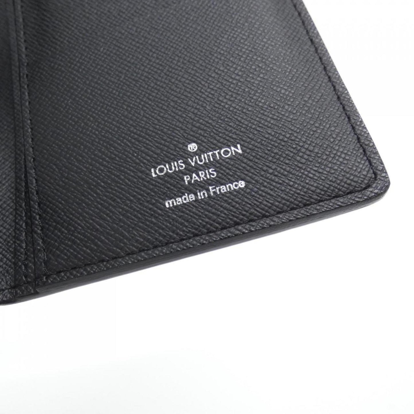 Louis Vuitton Taiga Portefeuille Long M30541 Billfold