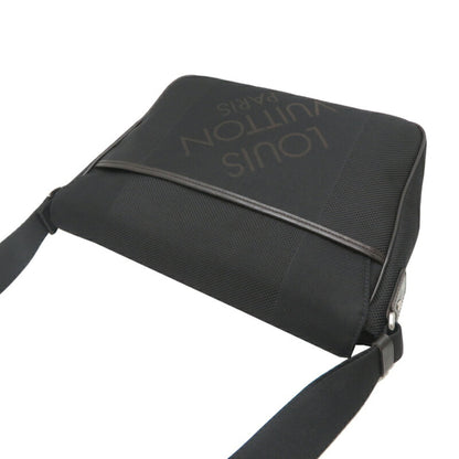 Louis Vuitton Petit Messager