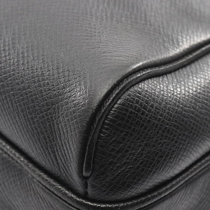 Louis Vuitton Outdoor Messenger Pm Taiga Noir Shoulder Bag