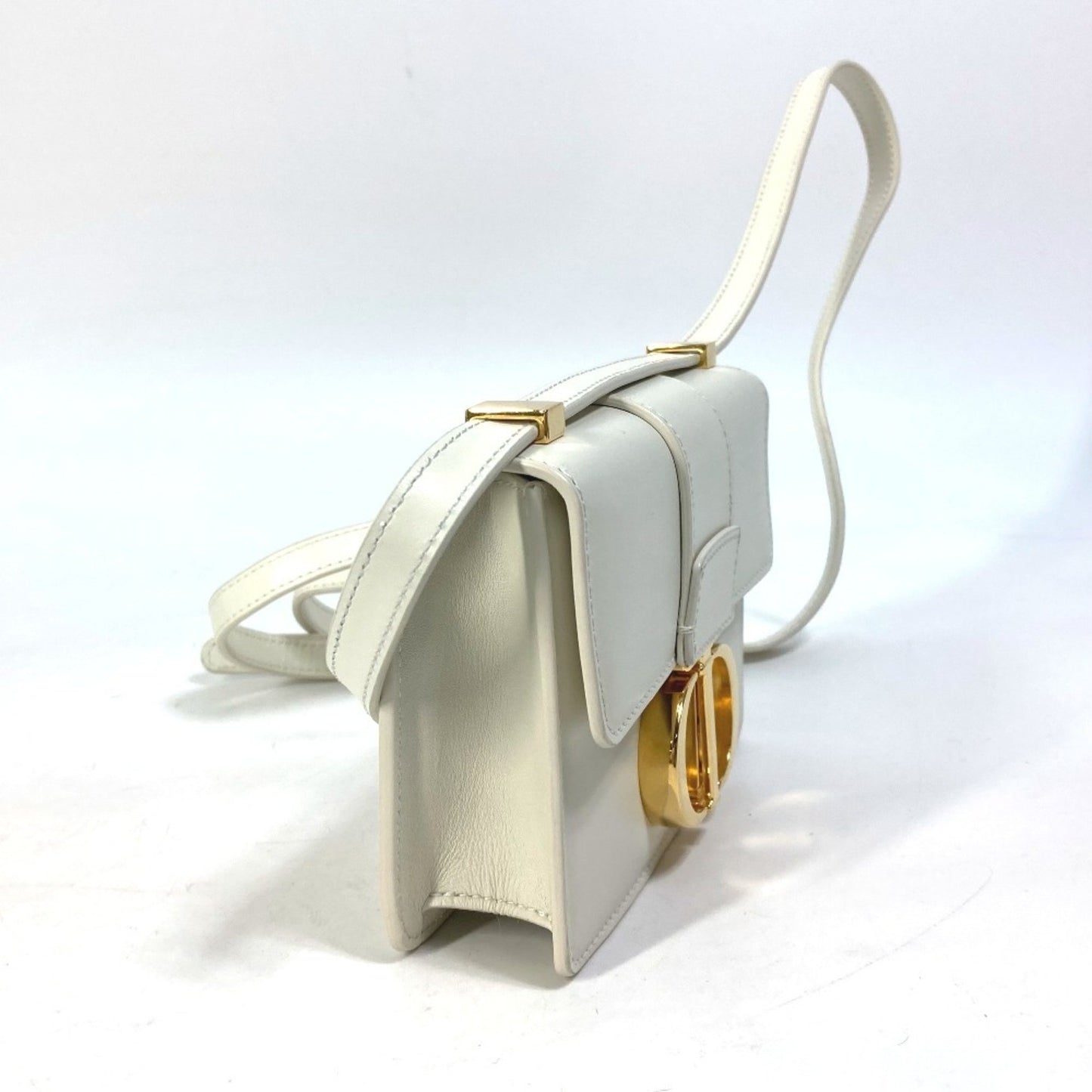 Christian Dior Montaigne 30 Pochette Pouch Shoulder Bag In White Leather