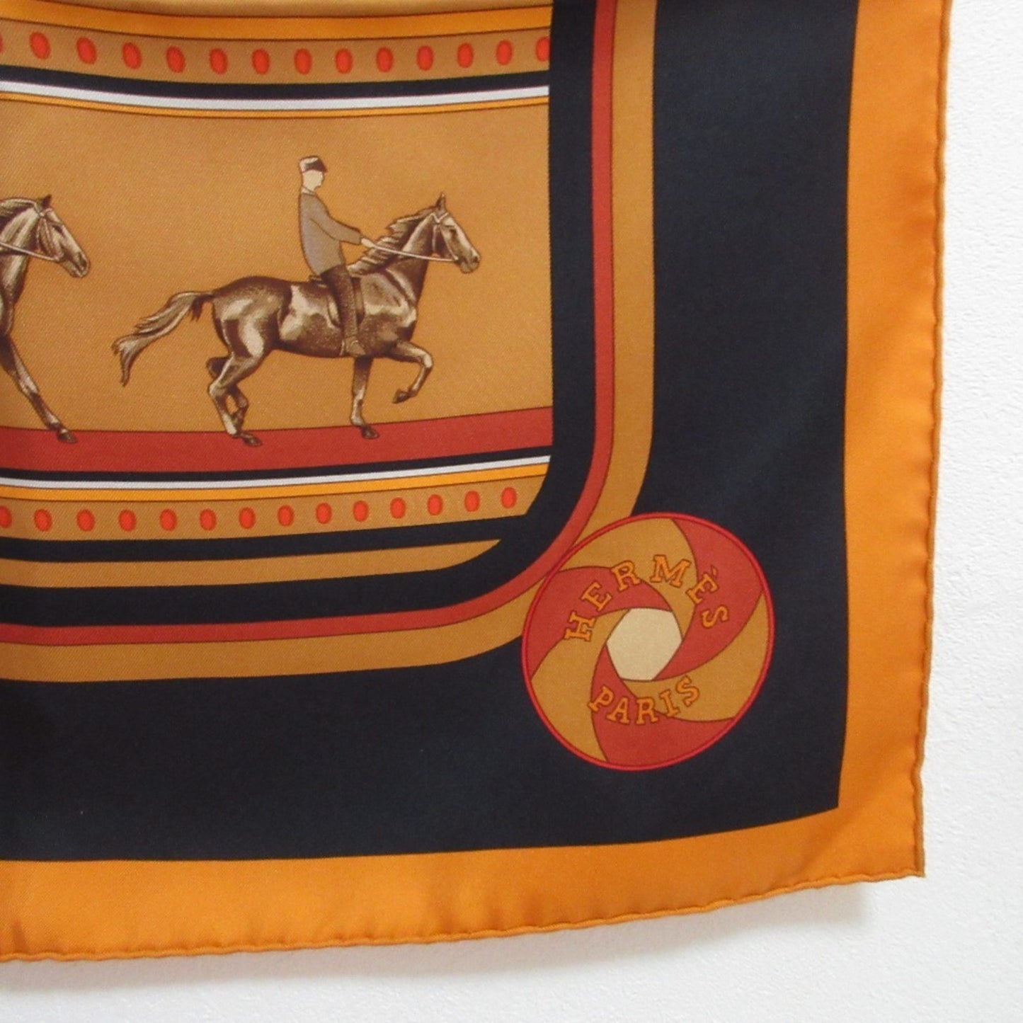 Hermes Sequences Carr 90 Scarf