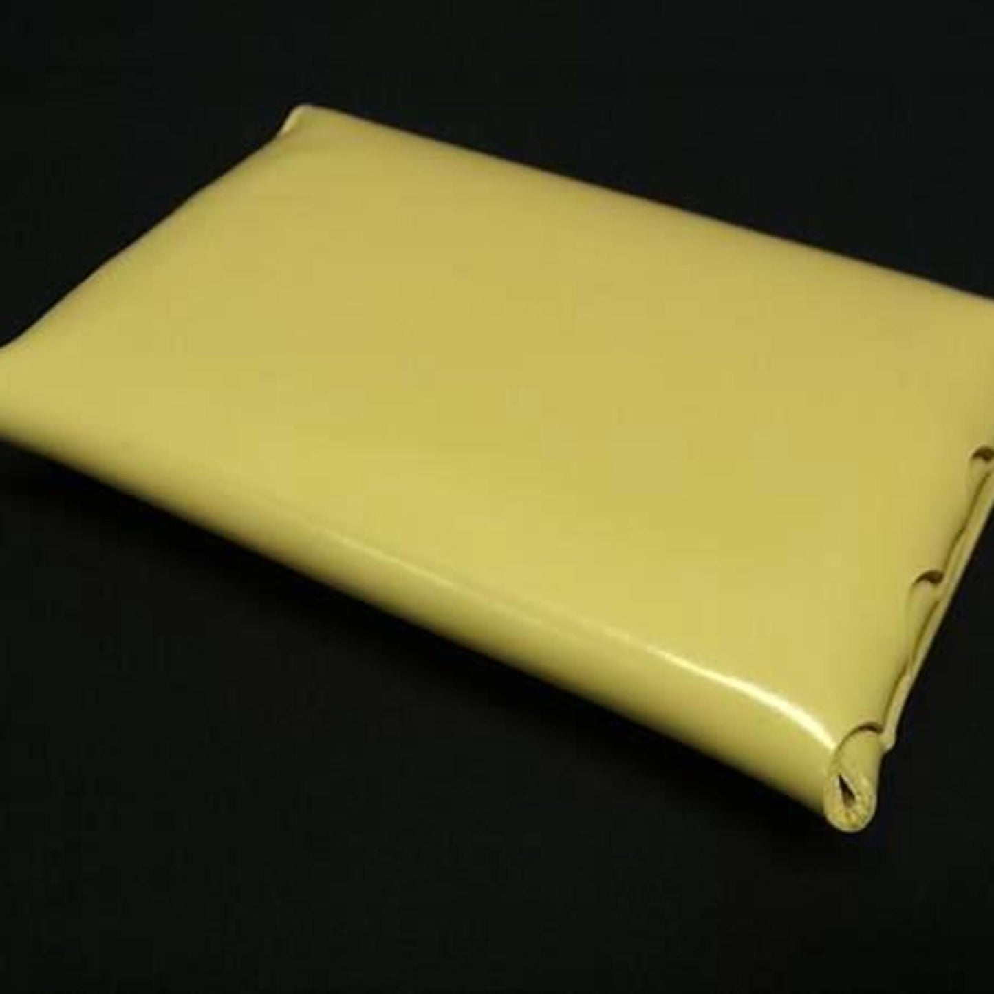 Bottega Veneta Triangle Wallet/Coin Case 651446 Pastel Yellow Leather Turn Lock