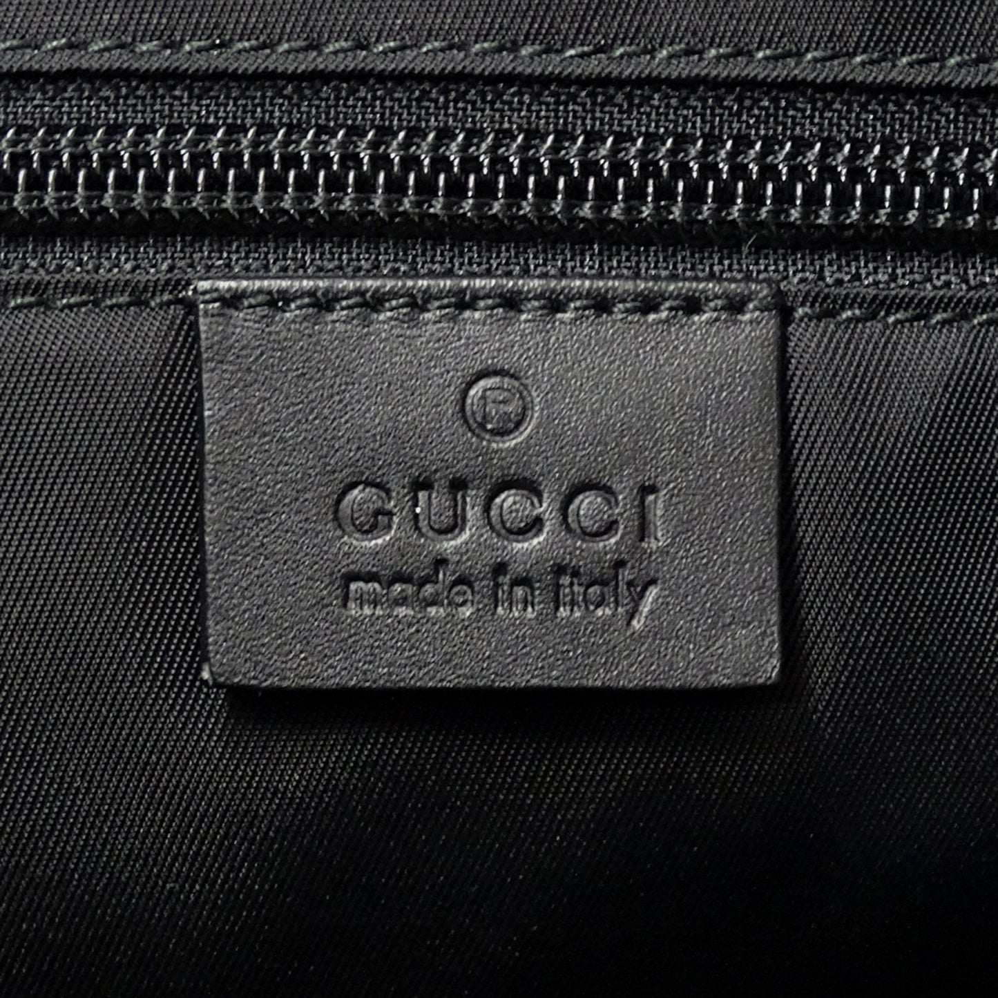 Gucci Men'S Gg Supreme Shoulder Bag