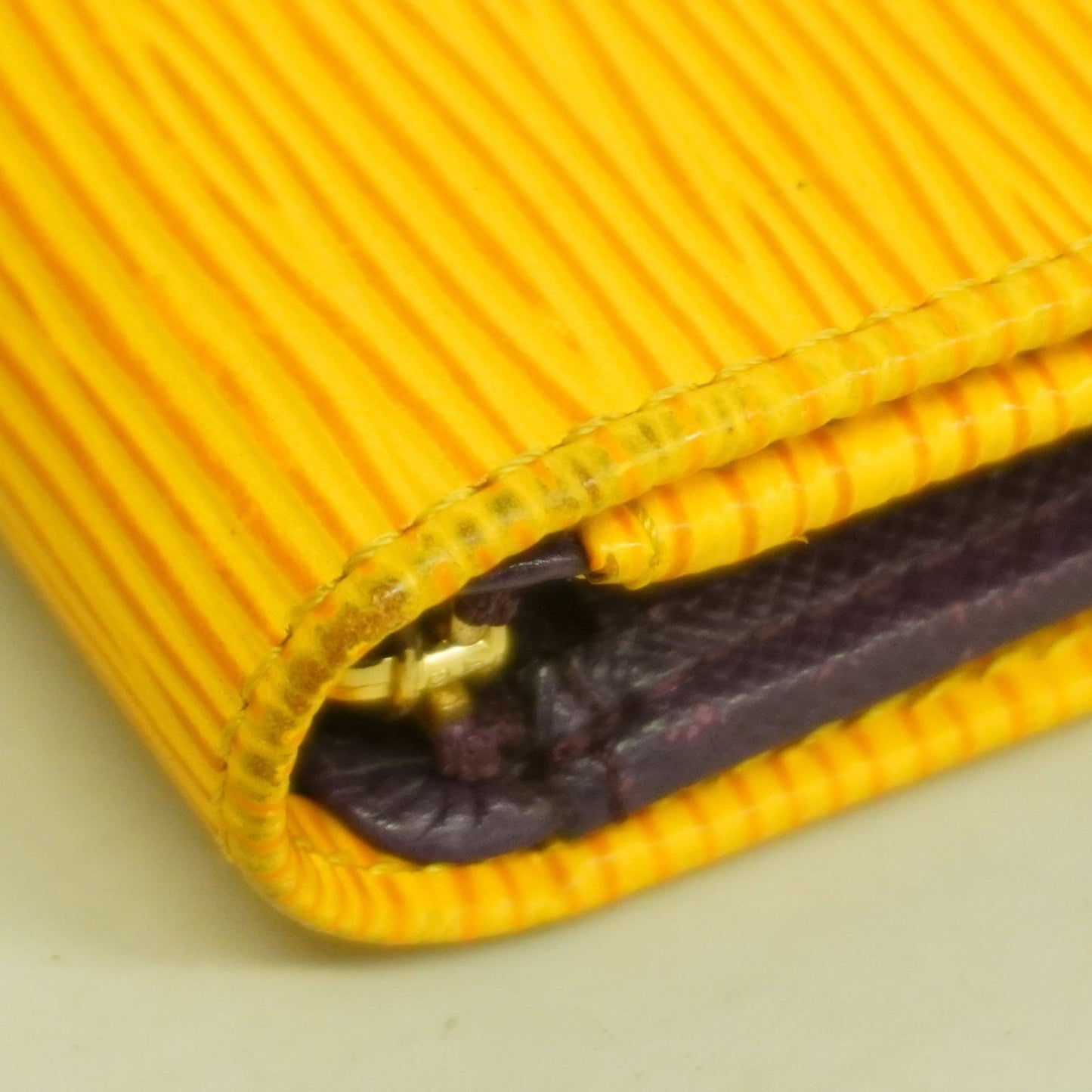 Louis Vuitton Epi Wallet Porte Monnaie-Vieux Tresor M63509 Jaune