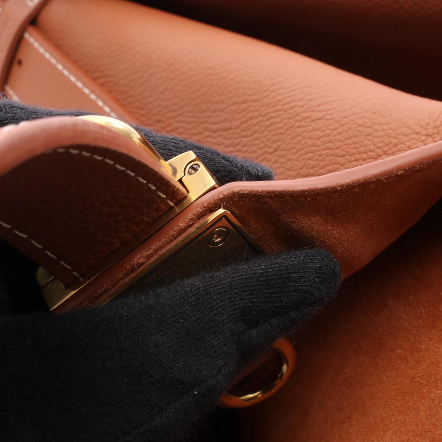 Louis Vuitton Lowkey Hobo Mm Shoulder Bag