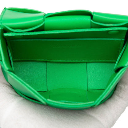 Bottega Veneta Maxi Intrecciato Cassette Shoulder Bag In Green Leather