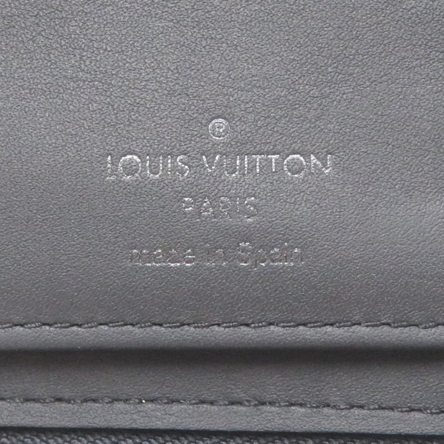 Louis Vuitton Zippy Vertical