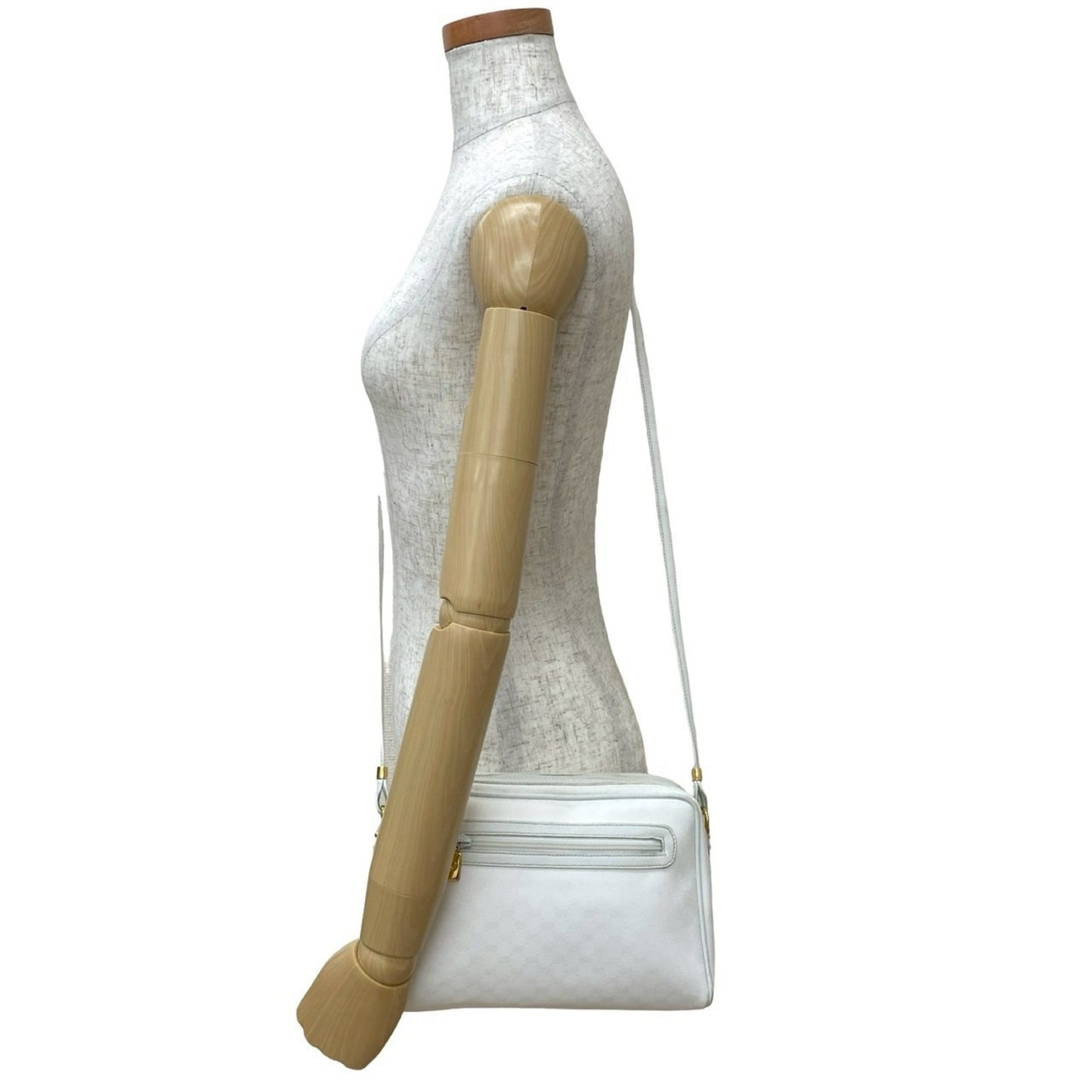 Gucci Old Gucci Micro Gg Leather Shoulder Bag/Pochette/Sacoche In White 38183