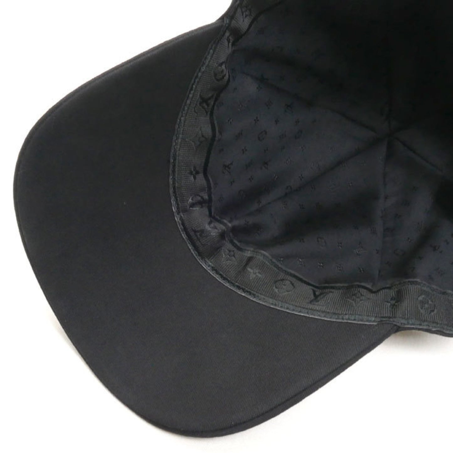 Louis Vuitton Louis Vuitton Filigram Cap Black M7293M M
