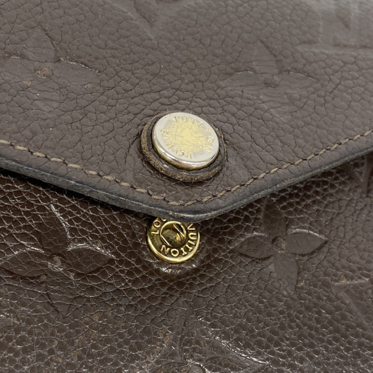 Louis Vuitton Monogram Empreinte Portefeuille Curieuse Tri-Fold Wallet M60543