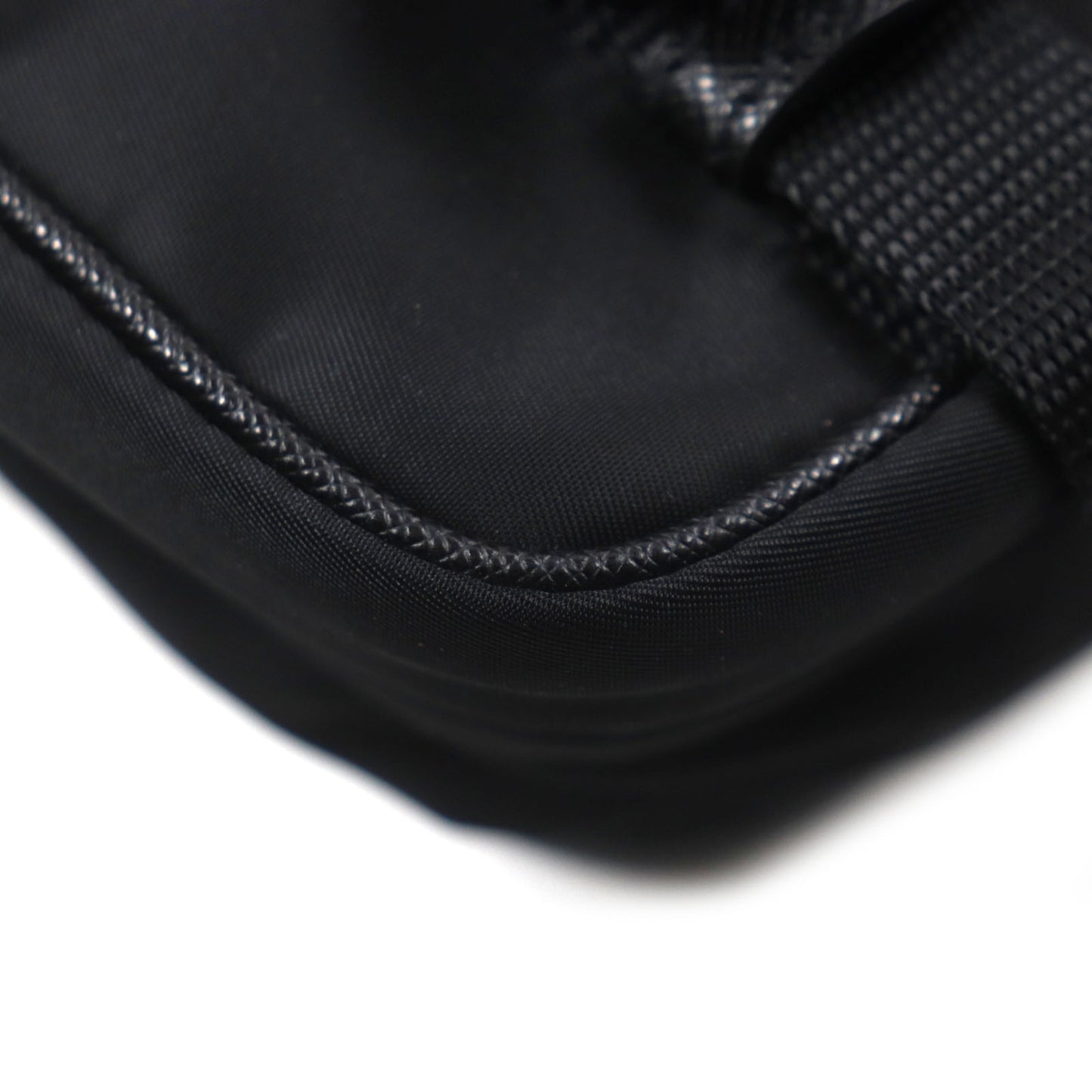 Prada 2Vd034 Triangle Logo Plate With Pouch