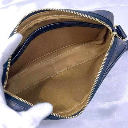 Celine Shoulder Bag Medium Black Triomphe F-20143 Pvc Leather Celine