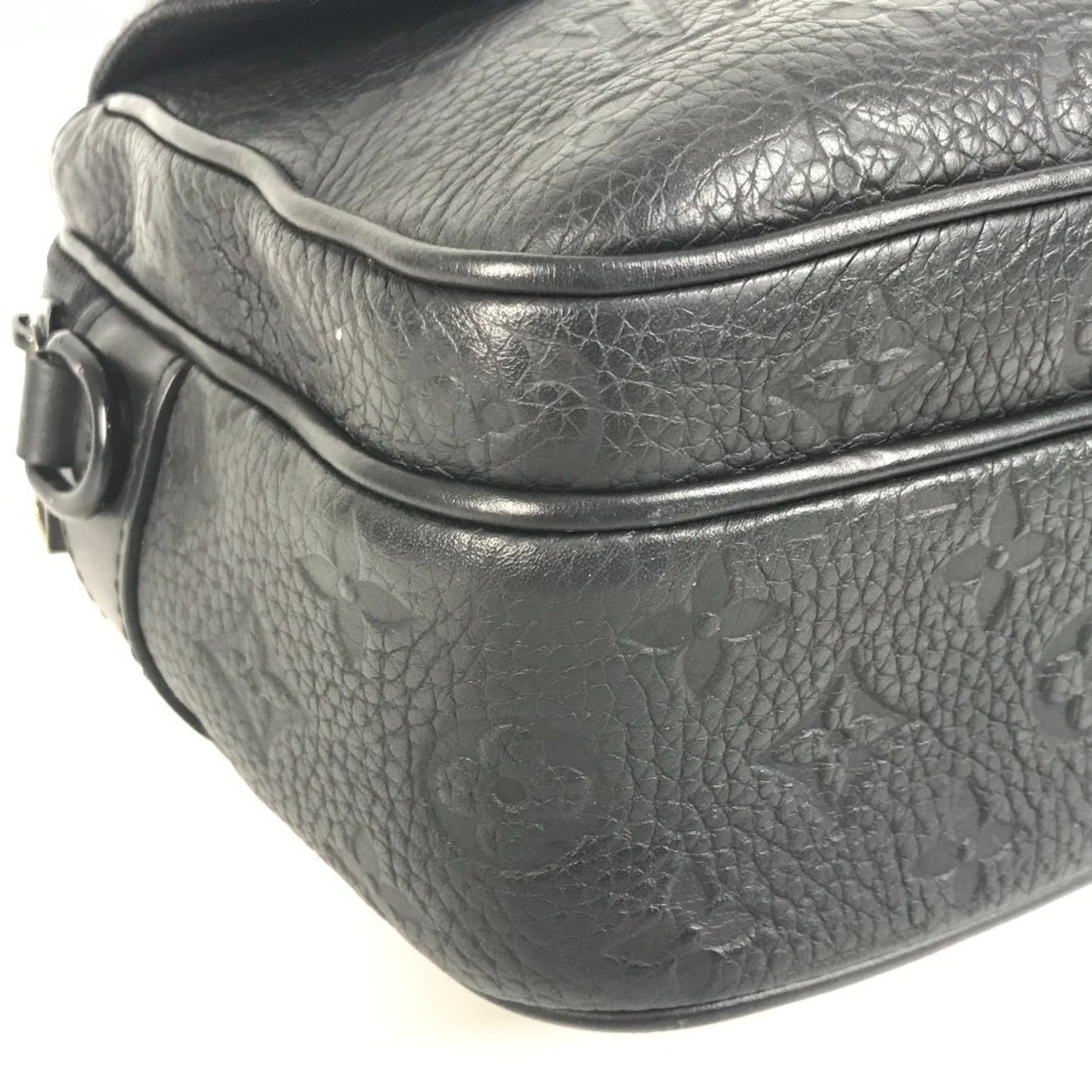 Louis Vuitton M58489 Monogram Taurillon S-Lock Messenger Bag