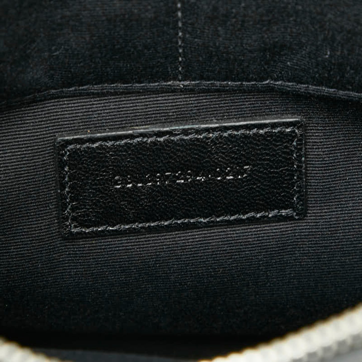 Saint Laurent Logo Clutch Bag In Black