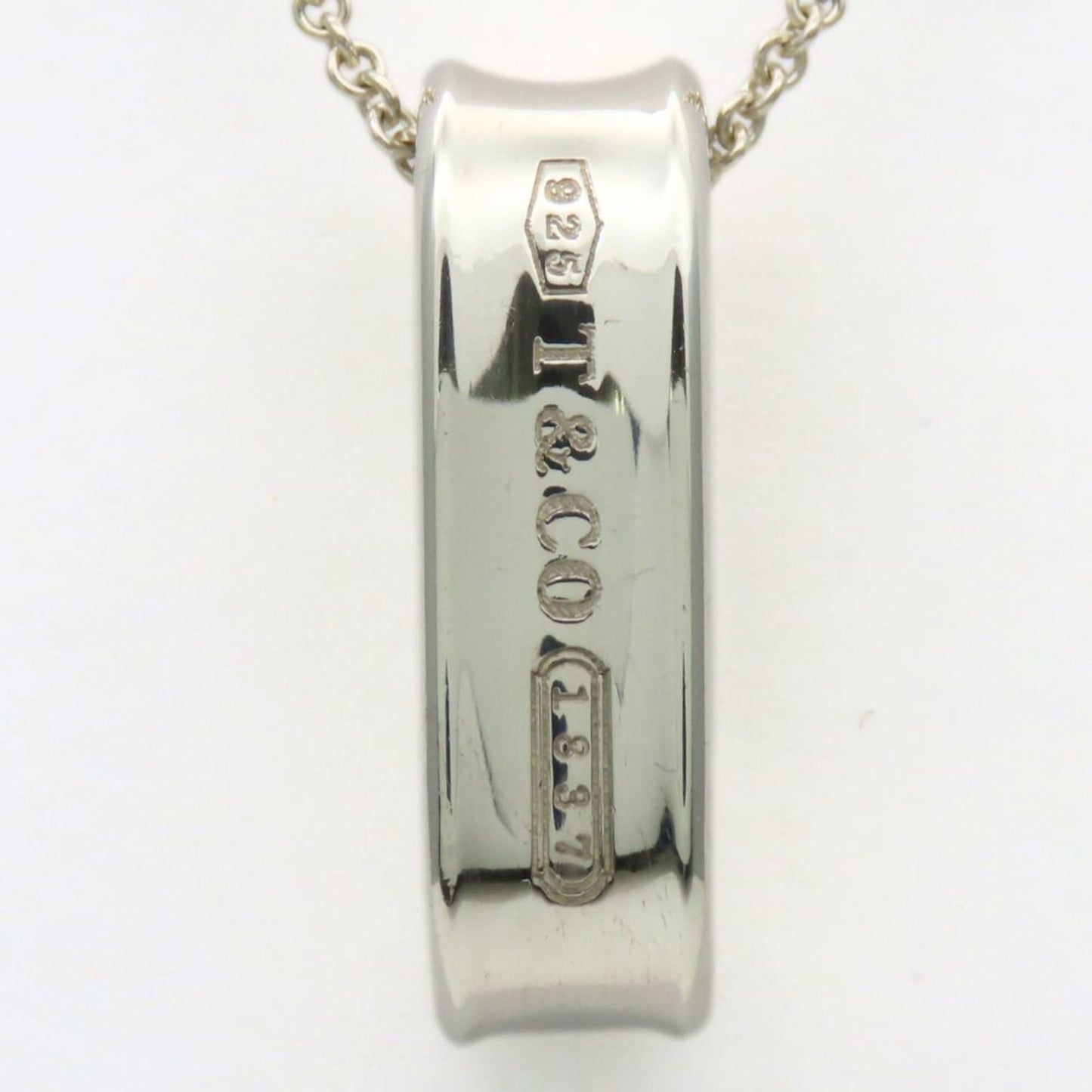 Tiffany & Co. 1837 Narrow Oval Loop Necklace