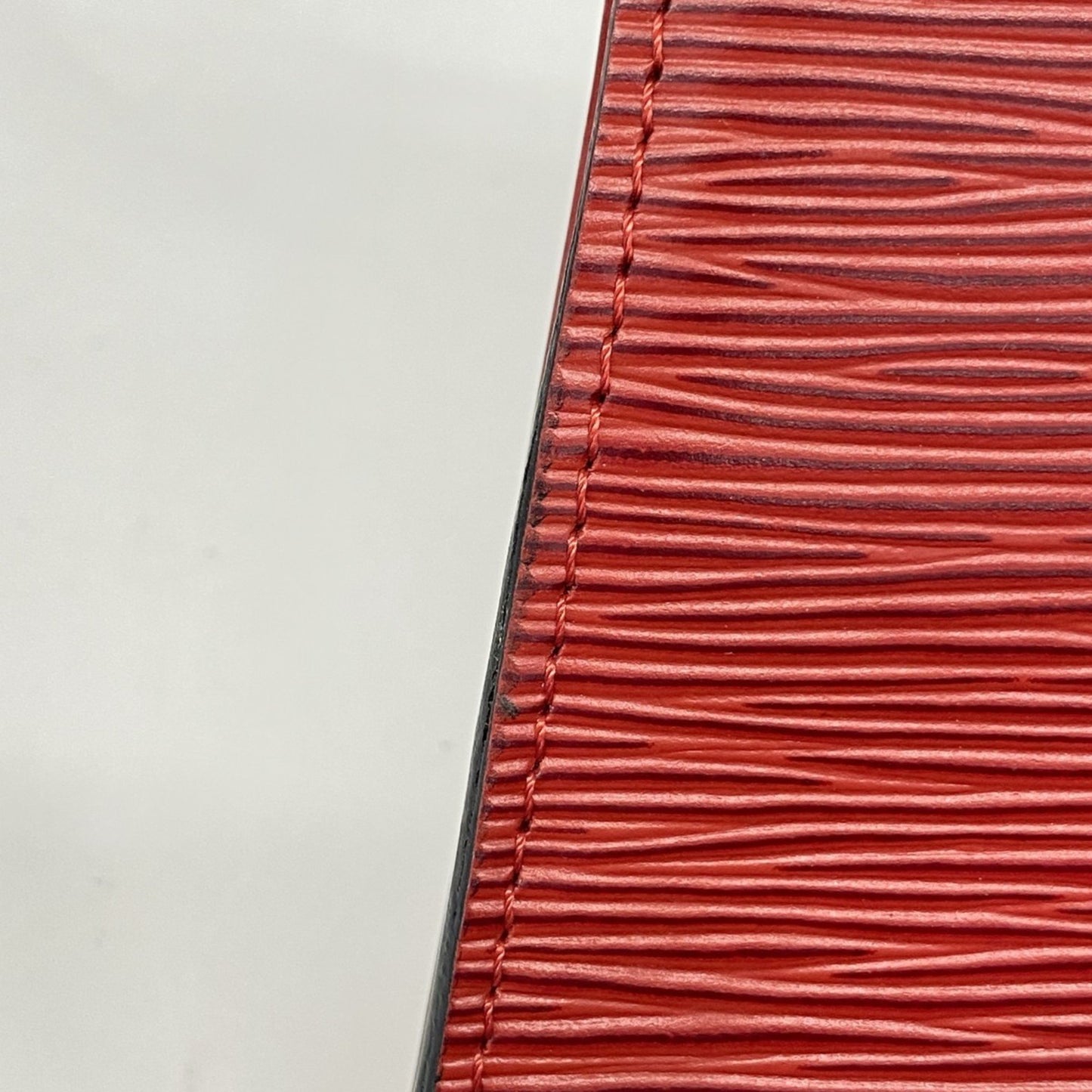 Louis Vuitton Epi Pouch Accessoires M52947 Castilian Red