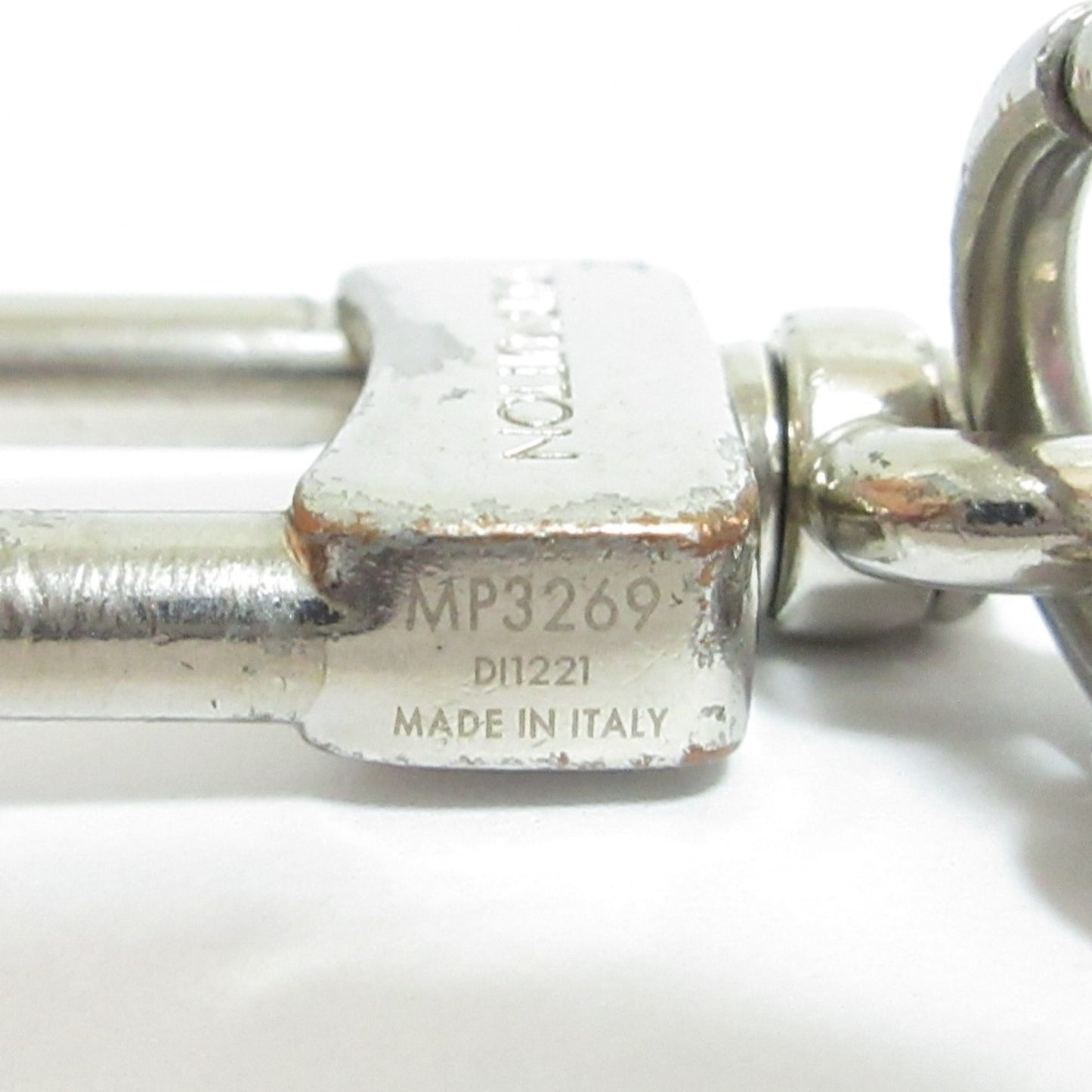 Louis Vuitton Louis Vuitton Bijoux Sac Skateboard Bag Charm Mp3269 Black/Silver Color