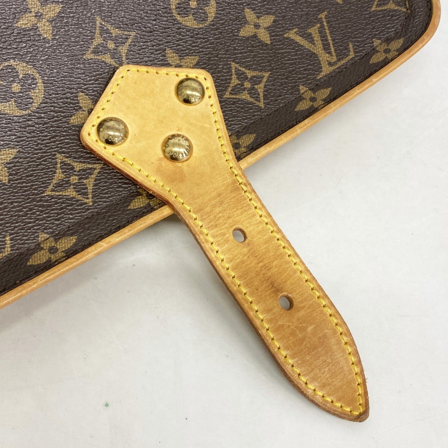 Louis Vuitton Monogram Hudson Shoulder Bag M40027 Brown