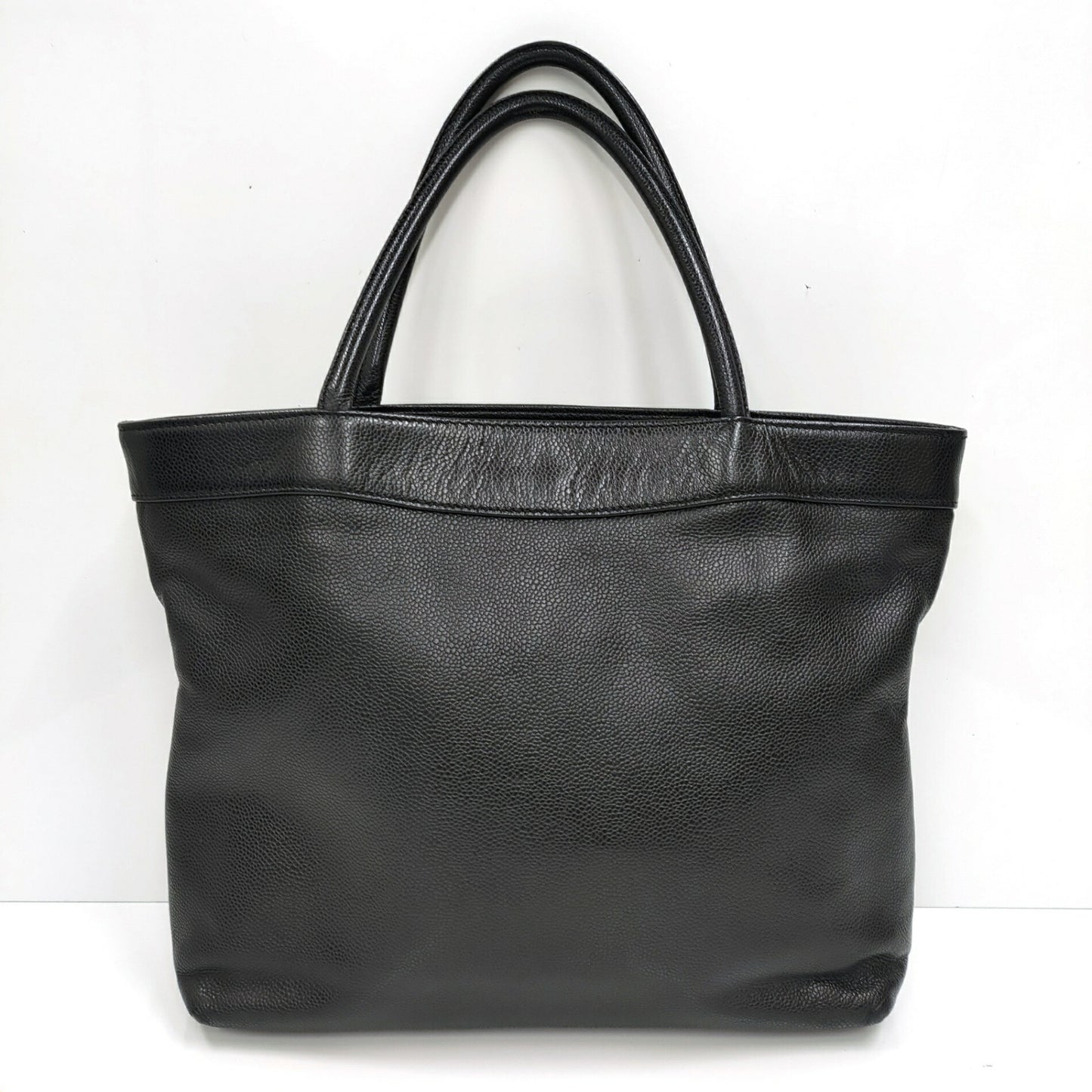 Chanel Caviar Skin Tote In Black