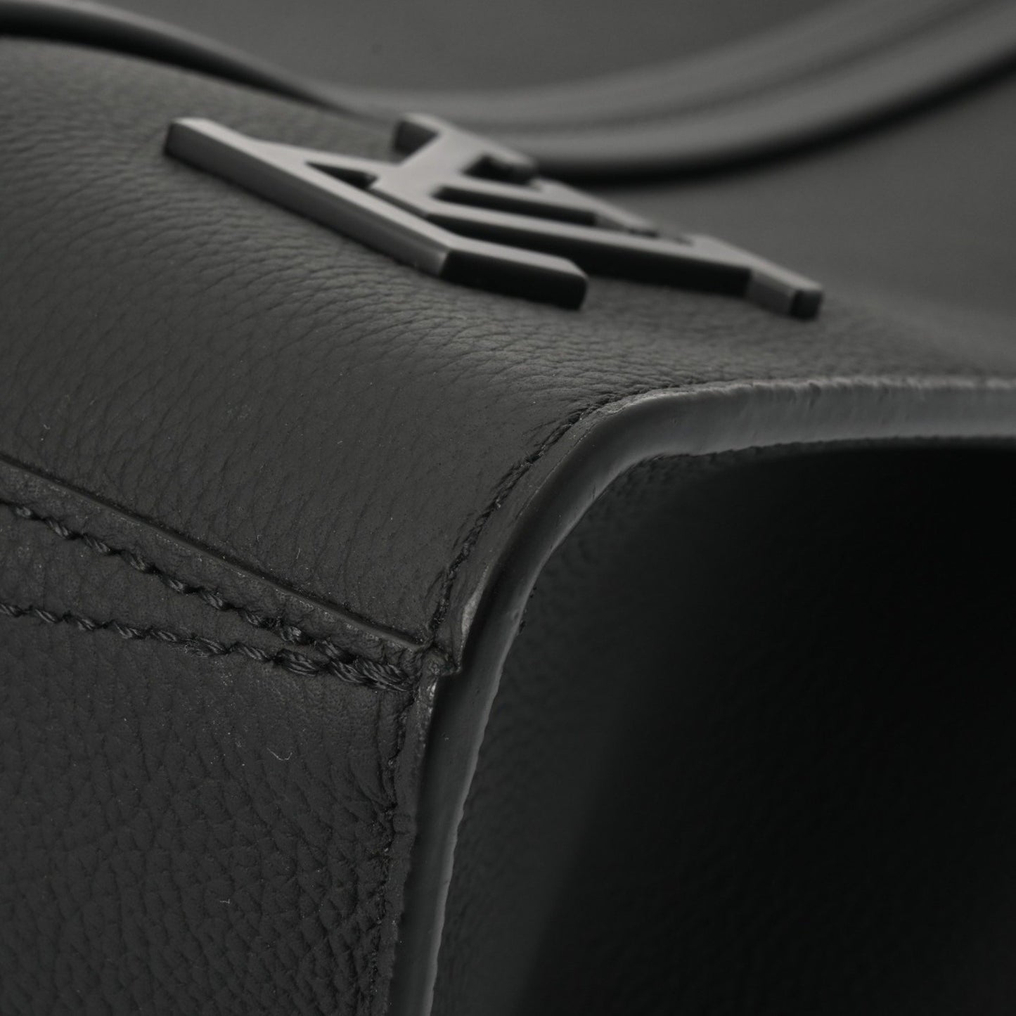 Louis Vuitton Aerogramme Take Off Tote Noir M57308