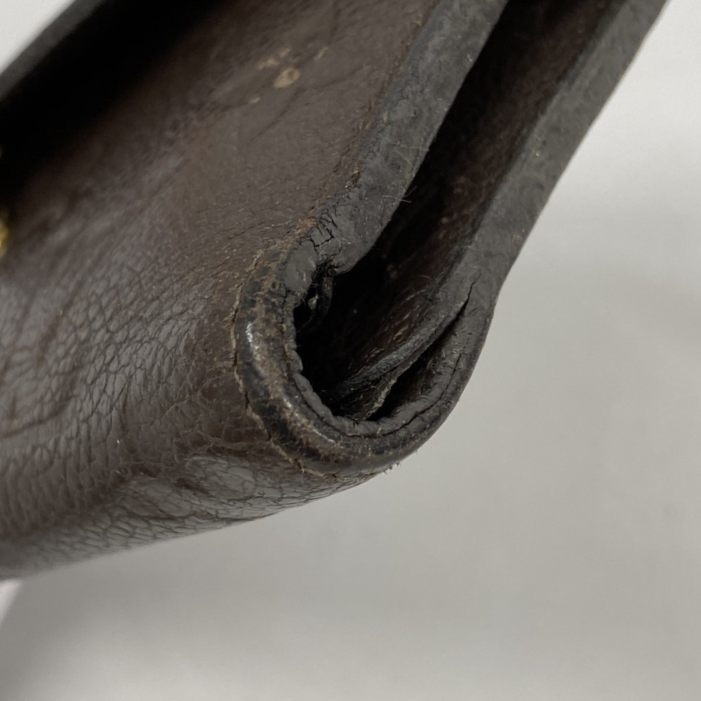 Louis Vuitton Monogram Empreinte Portefeuille Curieuse Tri-Fold Wallet M60543