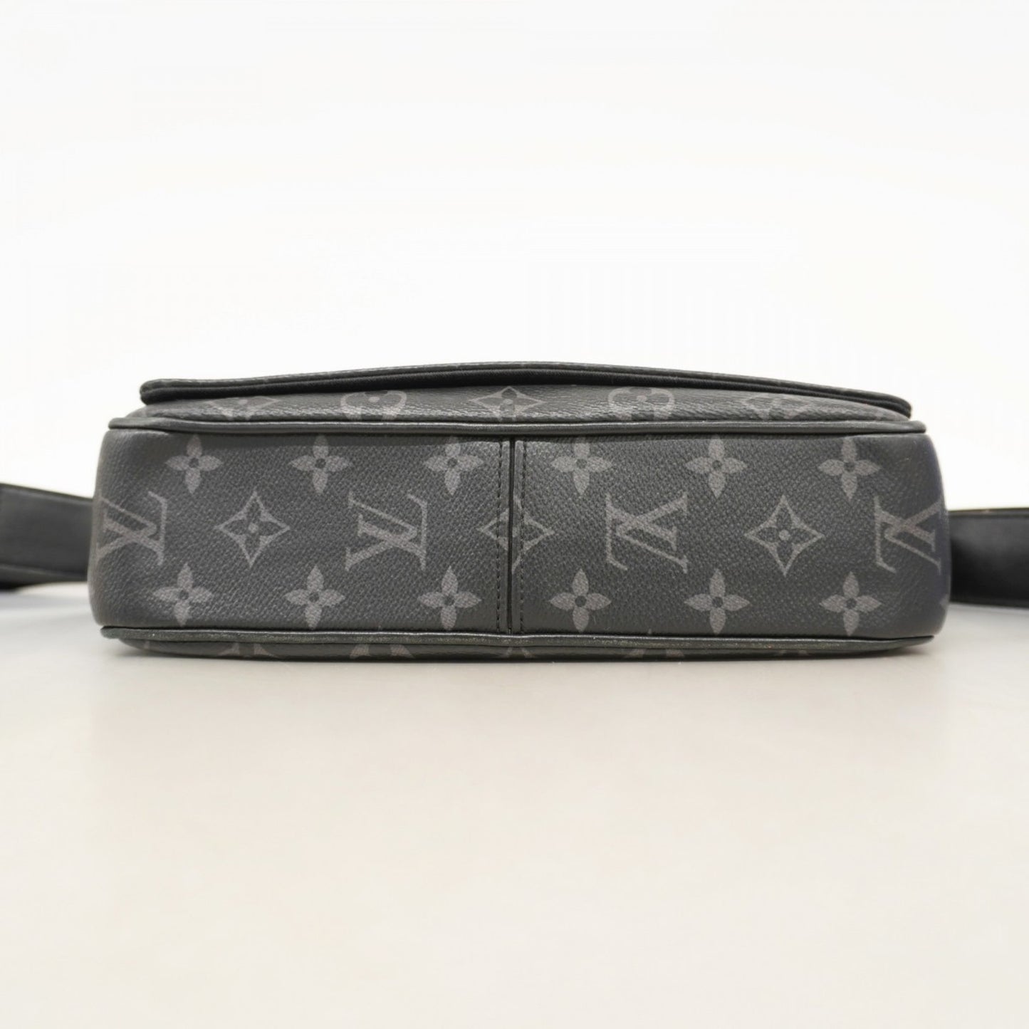 Louis Vuitton Monogram Eclipse District Pm Nv3 Shoulder Bag M46255 Black/Grey