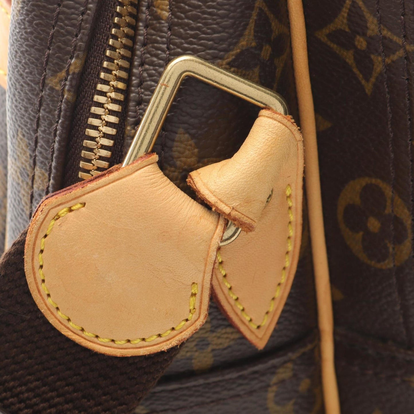 Louis Vuitton Reporter Gm Shoulder Bag