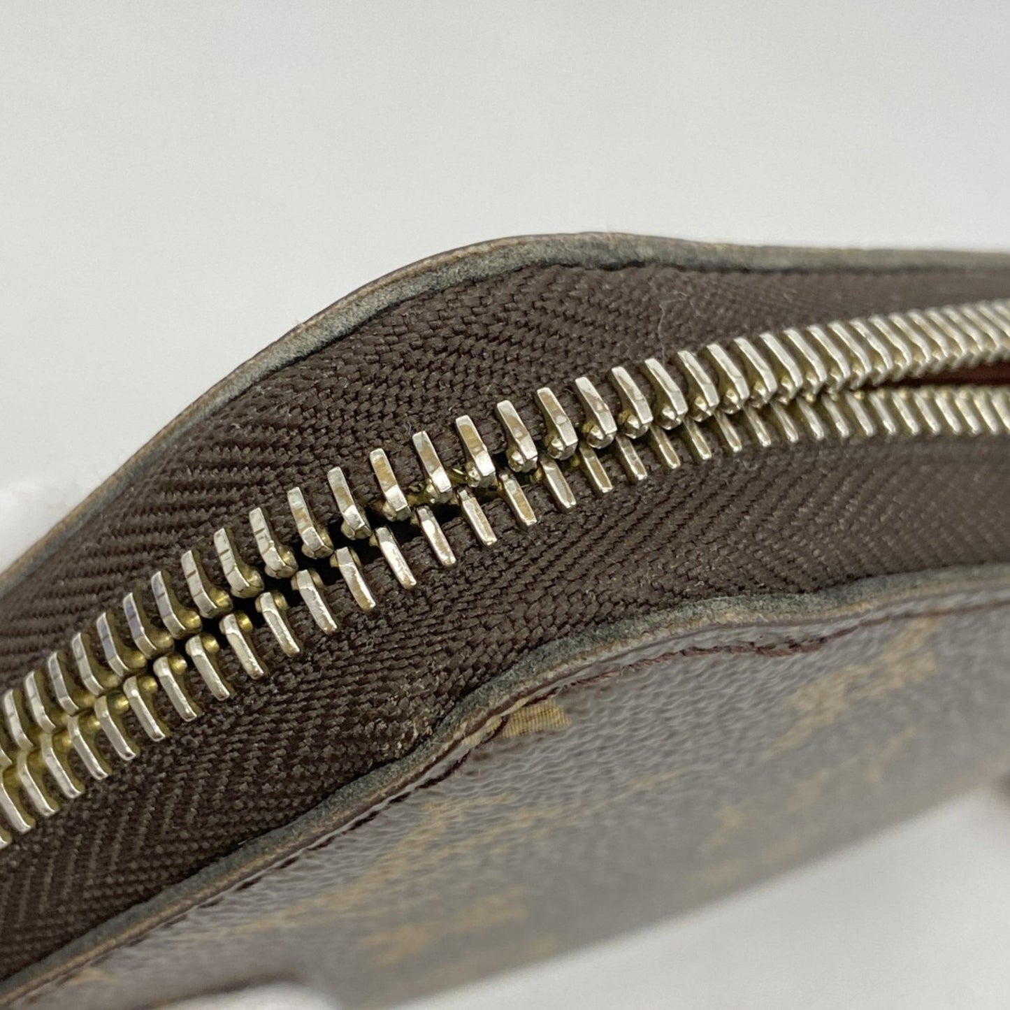 Louis Vuitton Monogram Zippy Wallet M60017 Brown