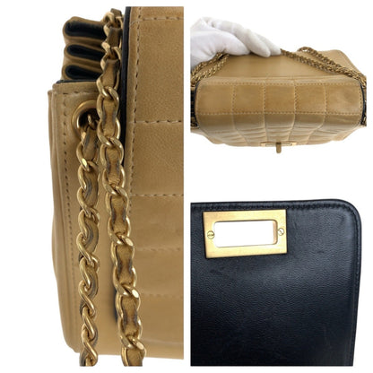 Chanel Vintage 2.55 Chocolate Bar Turnlock Beige Lambskin Shoulder Bag With Gold Hardware And Chain