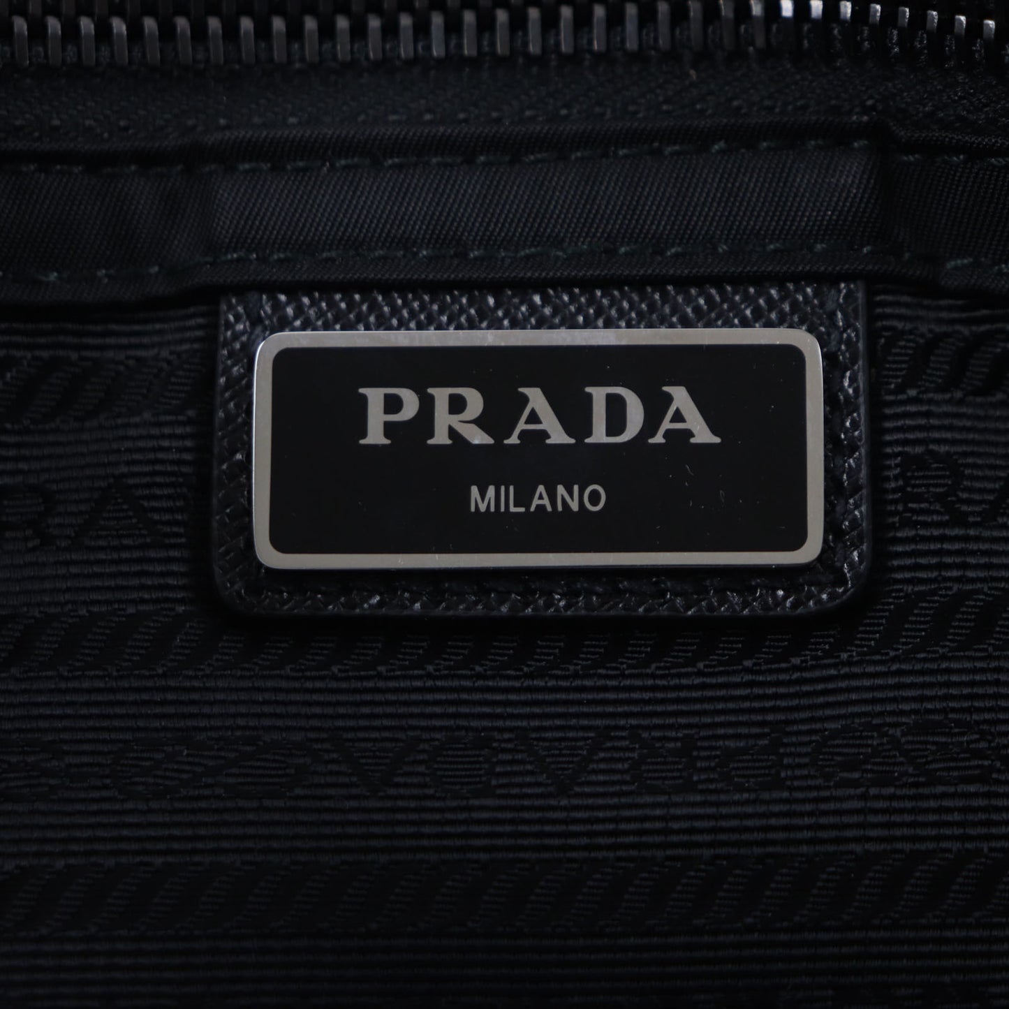 Prada 2Vd034 Triangle Logo Plate With Pouch