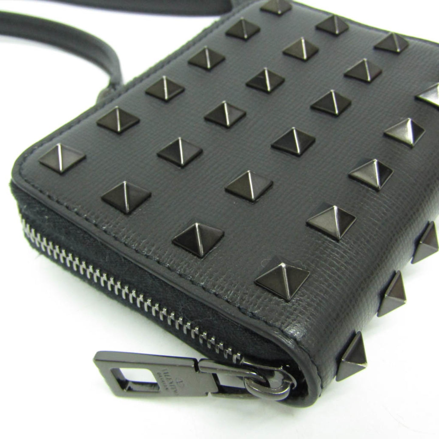 Valentino Garavani Lockstuds Women