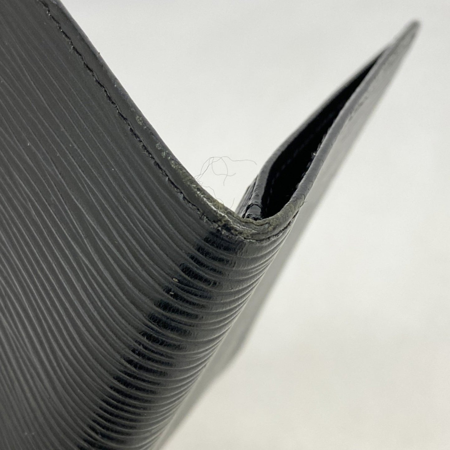 Louis Vuitton Epi Wallet Porte-Biere 6 Carte-Crdit M63312 Noir