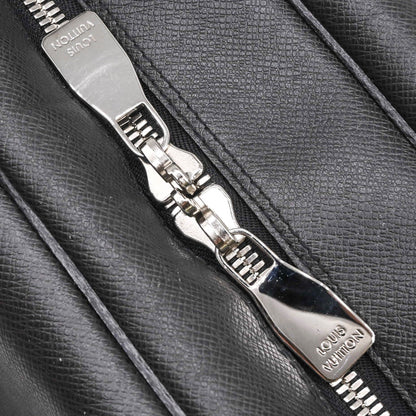 Louis Vuitton Neo Kendall Taiga Boston Bag In Black Leather