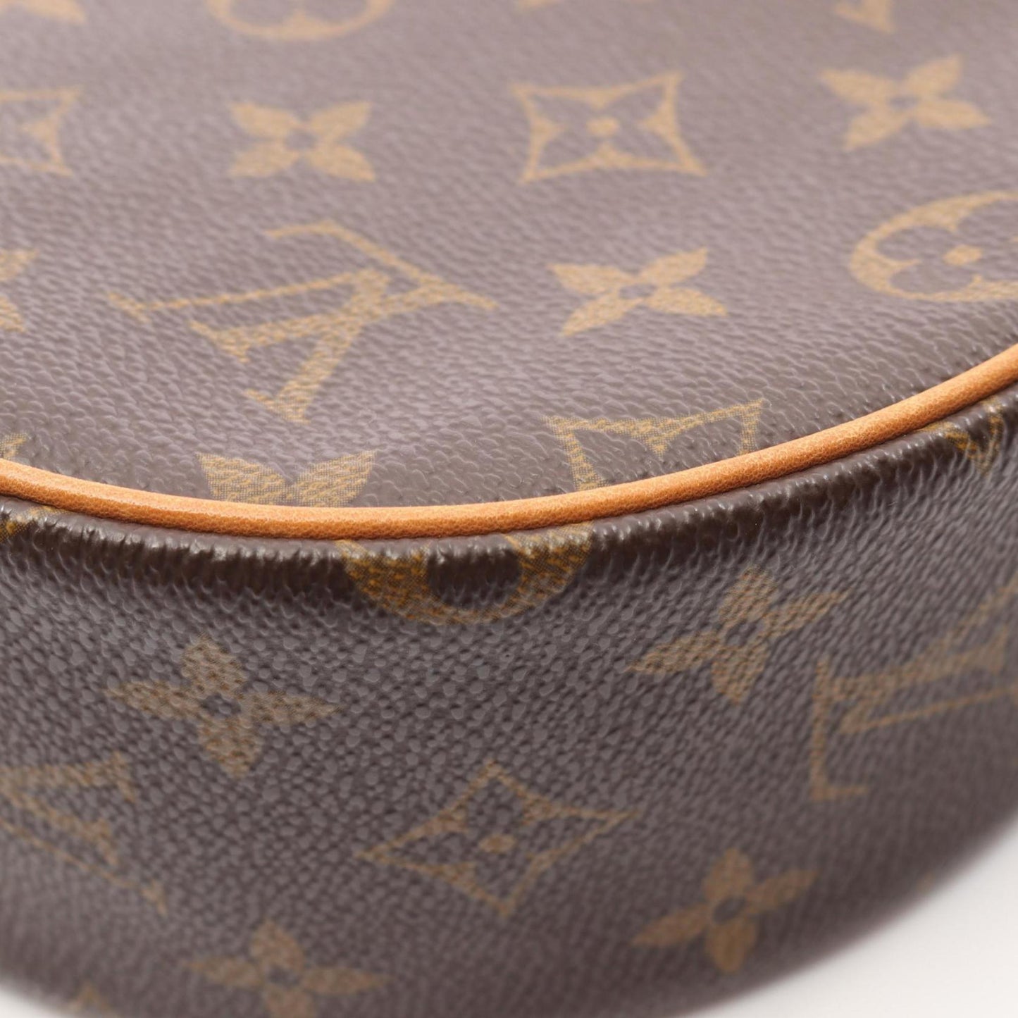 Louis Vuitton Tan Blanc Shoulder Bag