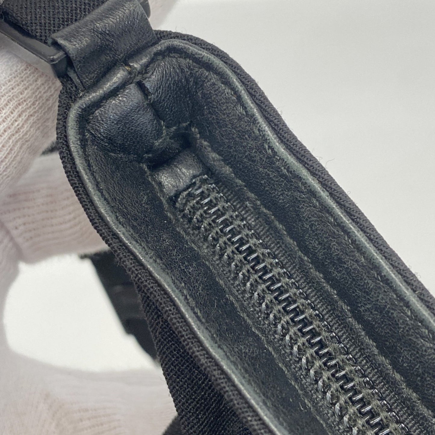 Salvatore Ferragamo Vara Shoulder Bag In Black Nylon