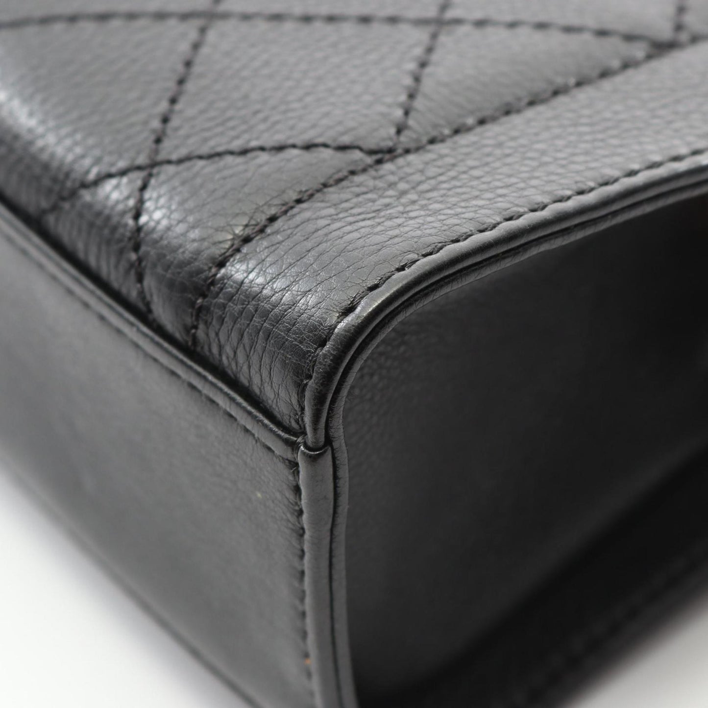 Chanel Matelasse Shoulder Bag In Grained Calfskin Leather