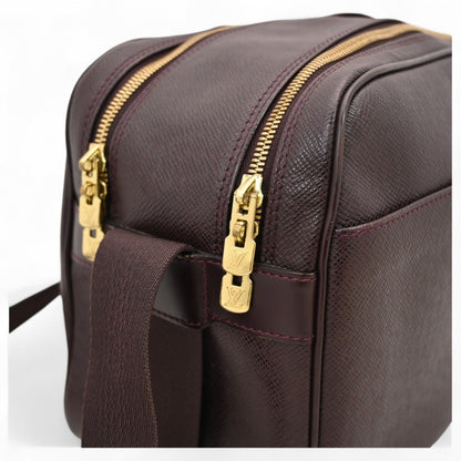 Louis Vuitton Taiga Reporter Shoulder Bag